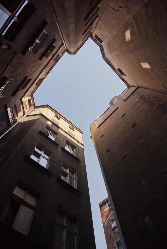 Podwórze wrocławskie do druku na papierze